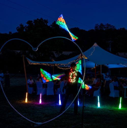 LED Show auf einer Hochzeit mit Stab Jonglage